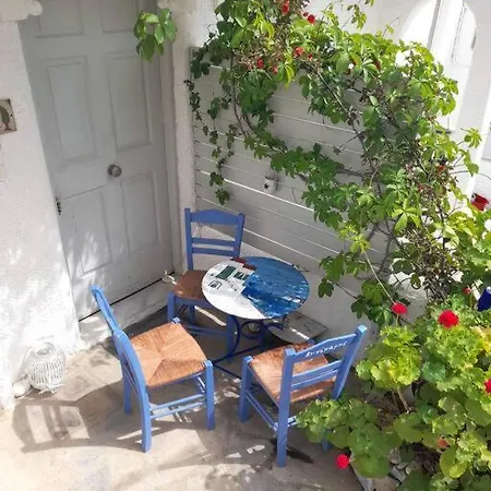 Apartment Yria Piso Livadi